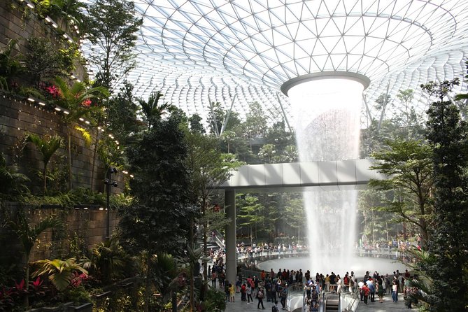 Singapore: Jewel Changi Airport - The waterfall experience: how to get more than one good look