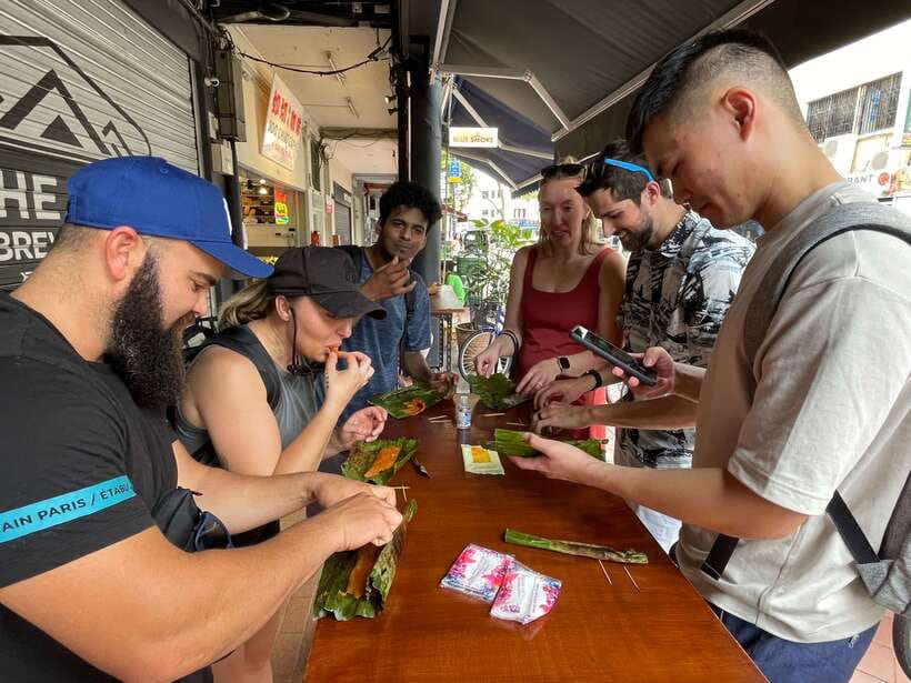 Singapore: Katong Local Food and City Highlights Tour - The food plan: at least 9 Malay, Indian, and Chinese dishes in 3 hours