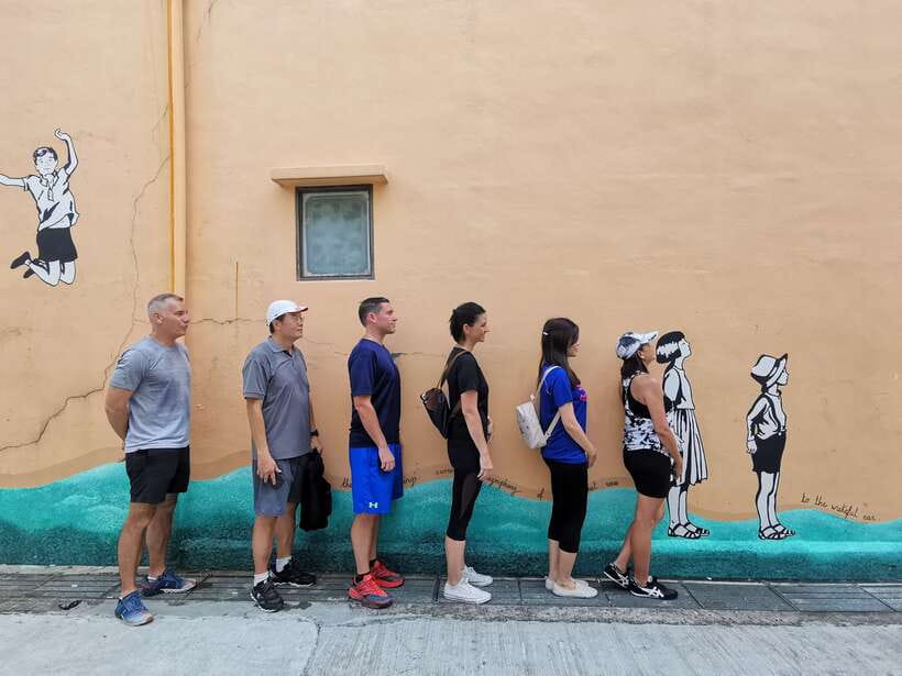 Singapore: Katong Local Food and City Highlights Tour - Walking logistics: how to pace yourself and avoid common problems