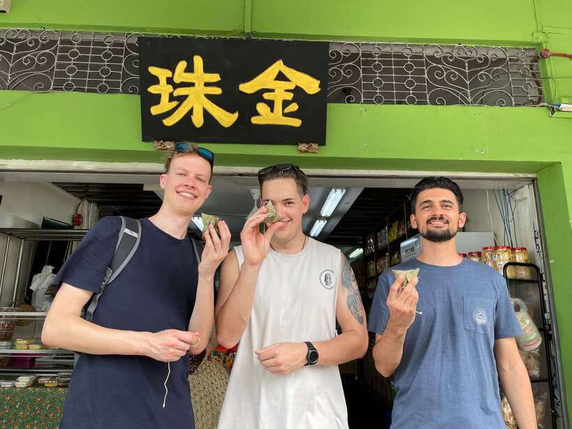 Singapore: Katong Local Food and City Highlights Tour - Food limits and who should skip this tour