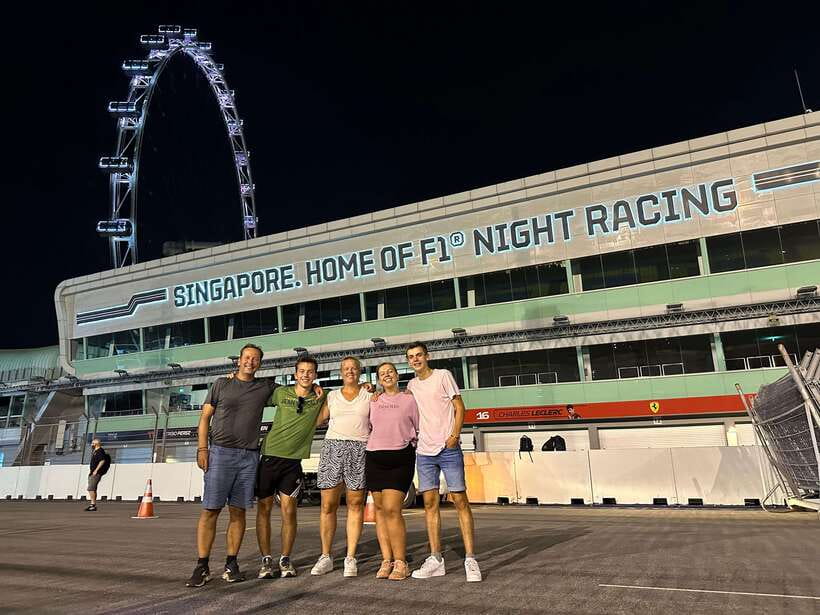 Singapore: Light to Night Bike Tour - A Light-to-Night Route That Starts at Nicoll Highway MRT