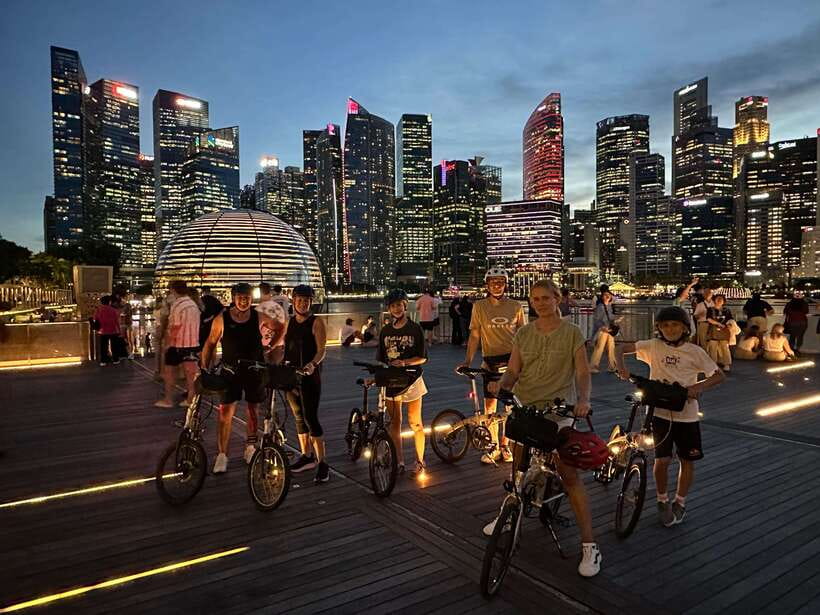 Singapore: Light to Night Bike Tour - Little India’s Atmosphere: Familiar Streets, New Details