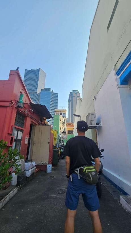 Singapore: Light to Night Bike Tour - The Formula 1 Circuit Stop: Cool Bonus, Watch for Closures