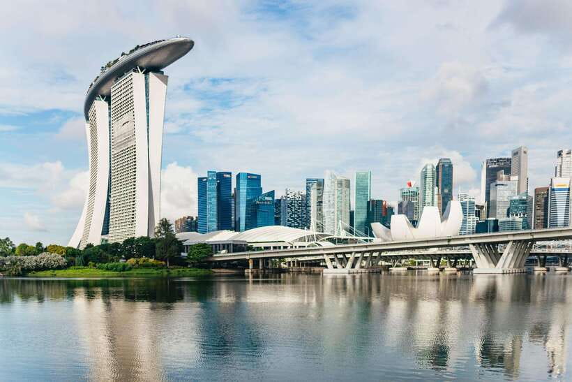 Singapore: Lion City Highlights Bike Tour - A Quick Way to See Singapore’s Contrasts on Two Wheels
