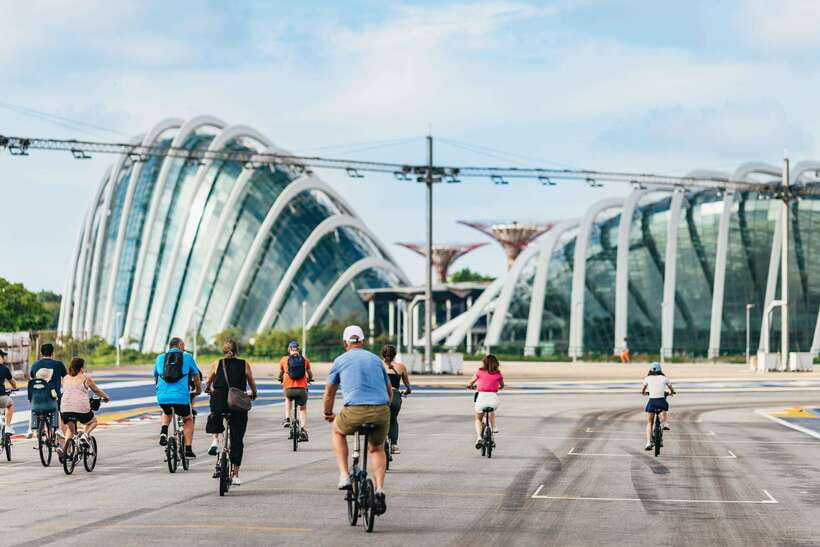 Singapore: Lion City Highlights Bike Tour - Why the Route Starts With F1 Race Track and Marina Bay