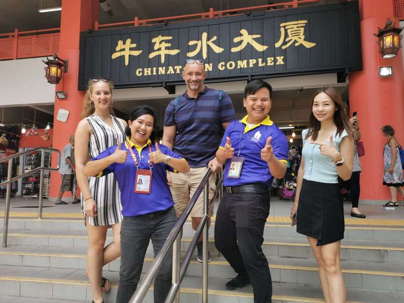 Singapore: Local Hawker Food Tour with Tastings - South Bridge Road to Maxwell: the route that sets up your next food hit