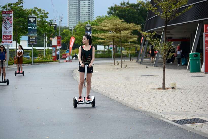Singapore: Marina Bay Mini Segway Tour - Getting to Kallang Wave Mall (and What to Bring)