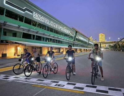 Singapore: Marina Bay Night Tour by Bicycle - Where to meet and what you’ll get before you roll