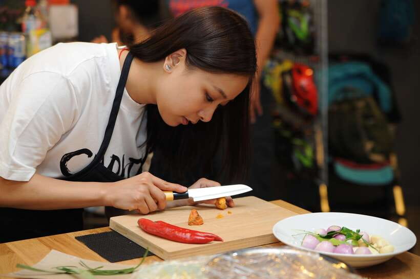 Singapore: Market-to-Table Experience and Cooking Class - The Guide-Chef Team: Friendly Coaching in Plain Language