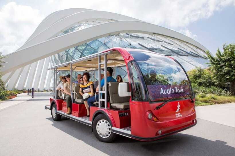 Singapore: Outdoor Audio Tour at Gardens by the Bay - Heritage Gardens, World of Plants, and what each zone is for