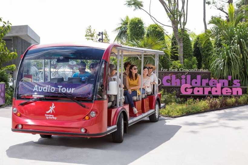 Singapore: Outdoor Audio Tour at Gardens by the Bay - Comfort rules: what you can and can’t bring on board