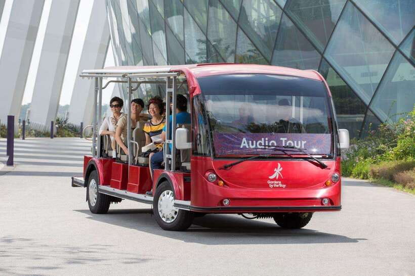 Singapore: Outdoor Audio Tour at Gardens by the Bay - Meeting at Main Arrival and what to do when things feel slow