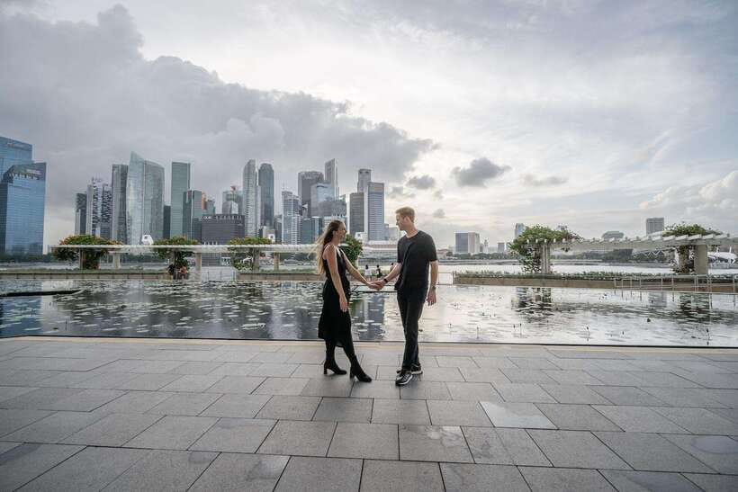 Singapore Photography: Marina Bay Sands & Gardens by the Bay - Helix Bridge: Waterfront Sweeps That Make You Look at Ease