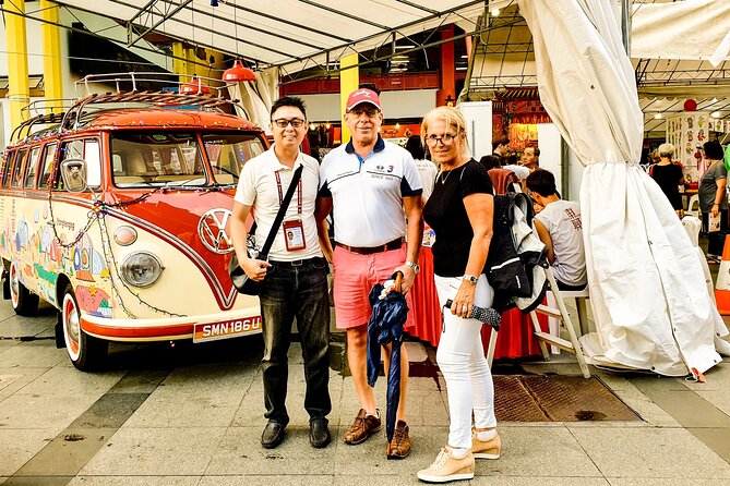 Singapore Private Custom Full-Day Tour with Licensed Local Guide - Kampong Glam: Sultan Mosque area and Arab Street atmosphere
