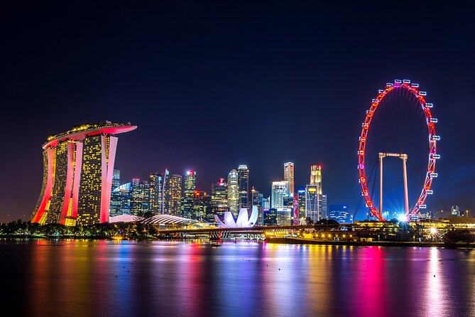 Singapore Private Customized City Tour with Driver - Buddha Tooth Relic Temple and Sri Mariamman Temple: Chinatown’s spiritual core