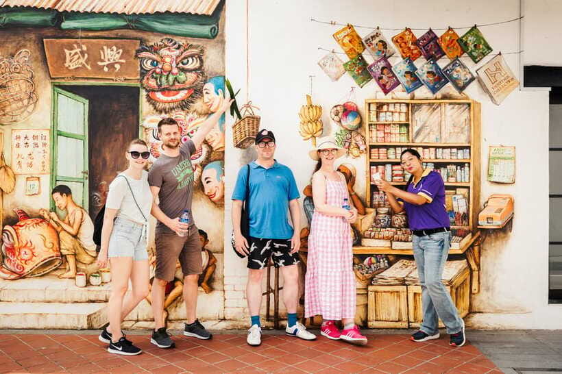 Singapore: Private Food & Heritage Walking Tour - Kampong Glam and Arab Street: Culture Plus Big Flavor Lessons