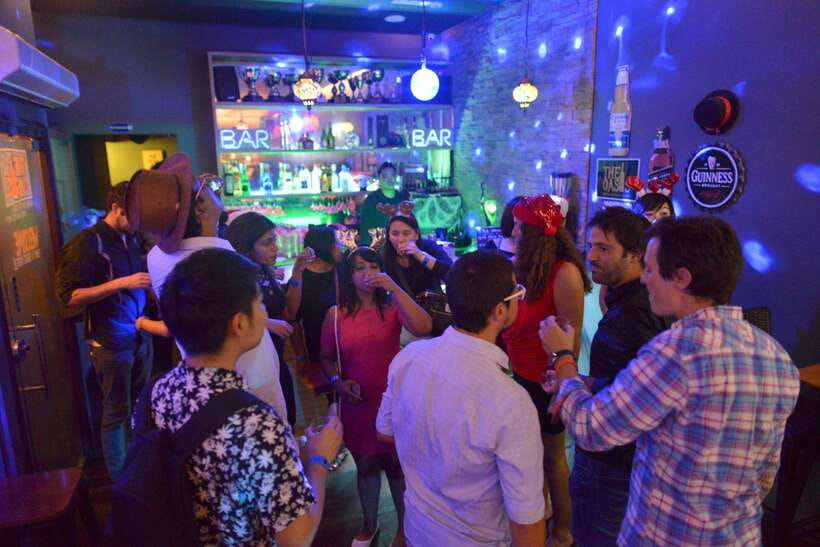 Singapore Pub Crawl - Party like a Local - Is it worth it for solo travelers, couples, and groups?
