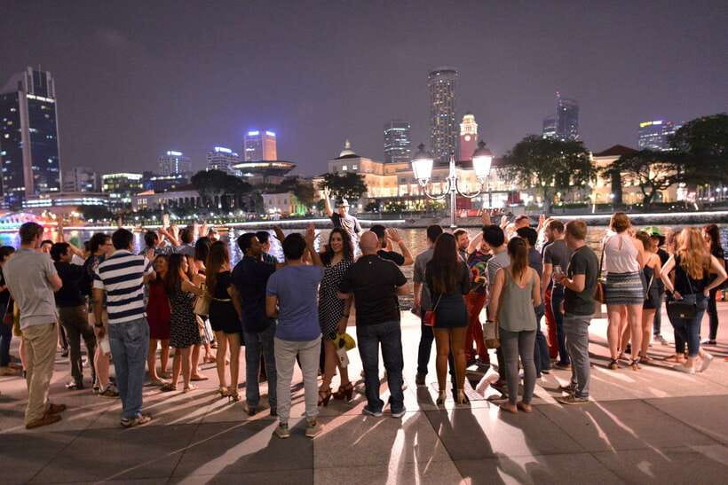Singapore Pub Crawl - Party like a Local - Should you book this Singapore Pub Crawl?