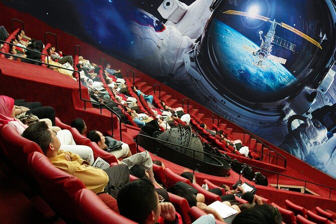 Singapore: Science Centre E-Ticket - Omni-Theatre 8K 3D: The Big Show on a 23m Dome Screen