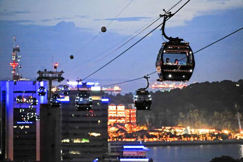Singapore: Sentosa Cable Car Sky Pass - Crossing to Sentosa: harbor views, treetops, and spotting marine life