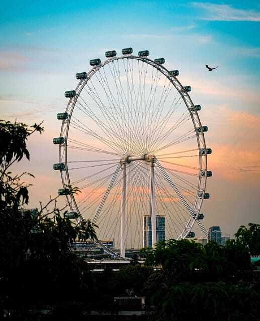 Singapore: Singapore Flyer Entry Ticket - Rain, photos, and the FLYER360 app setup