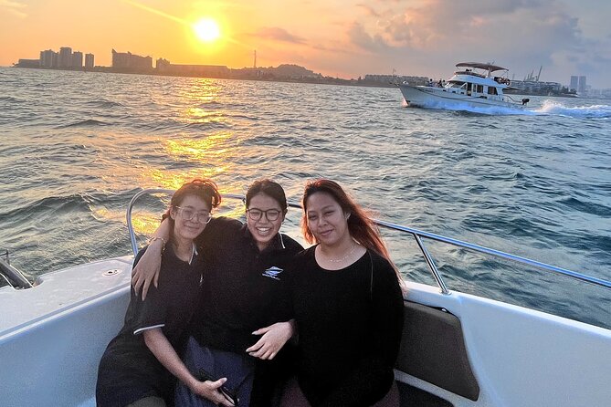 Singapore Southern Islands Speedboat Guided Tour - Fast, Guided Speedboat Fun Around Singapore’s Southern Islands