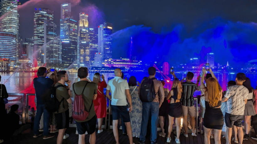 Singapore: Sunset River Cruise and Glittering Light Shows - Hotel pickup and the 5:00–5:30 PM timing reality