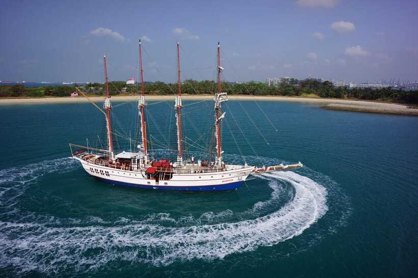 Singapore: Sunset Tall Ship Cruise with 4-Course Meal - Who should book this cruise, and who should skip it