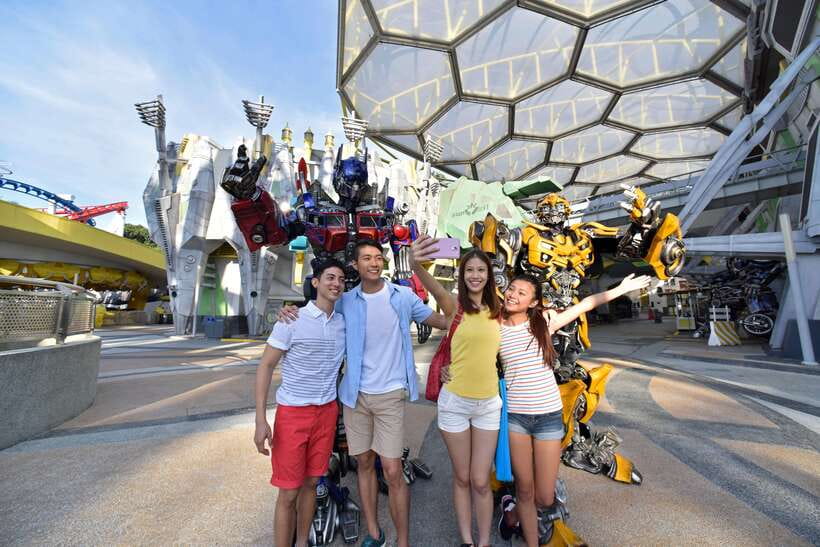 Singapore: Universal Studios Singapore Entry Ticket - Character Meetups, Live Entertainment, and Street Photo Moments