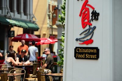 Small Group: Michelin and Local Hawker Food Tour with 9 tastings - The 3.5-hour route: how the walk tells a food-and-history story