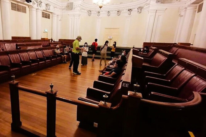 Splendour of Colonial Singapore Walking Tour with Lunch - The Arts House and Victoria Theatre: when older buildings keep working