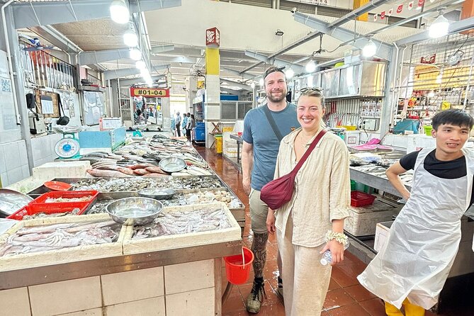Tasting Trails: Chinatown, Little India & Kampong Glam, Haji Lane - The tastings: 8–10 bites with story, not chaos