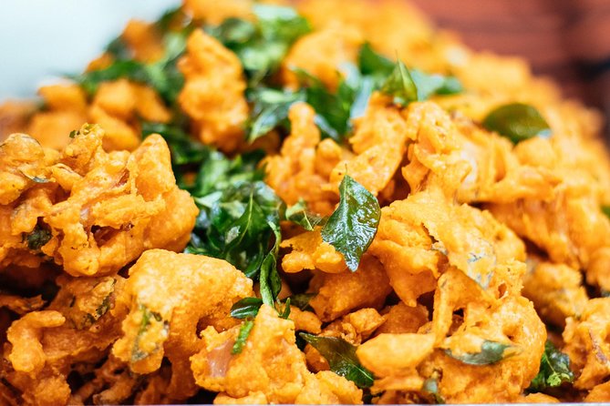 The Award-Winning PRIVATE Food Tour: 10 Tastings of 3 Cultures - Why this private food tour beats a self-walk in Singapore