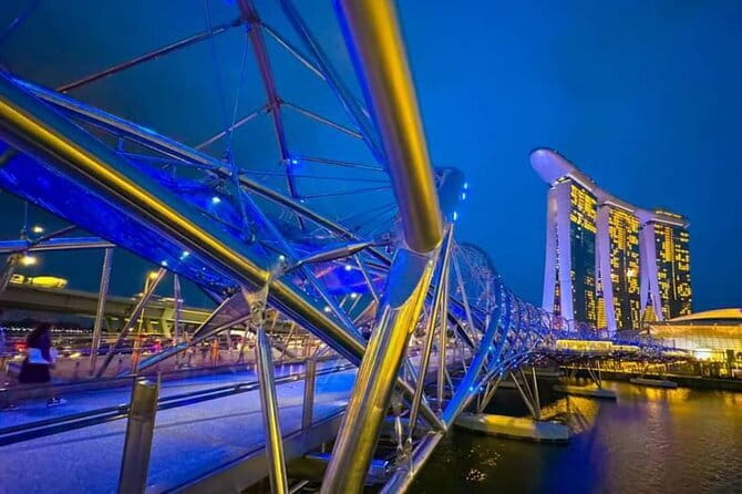 Twilight Magic Singapore River Cruise and 2 Light Show - How the night route works (and why the timing is smart)